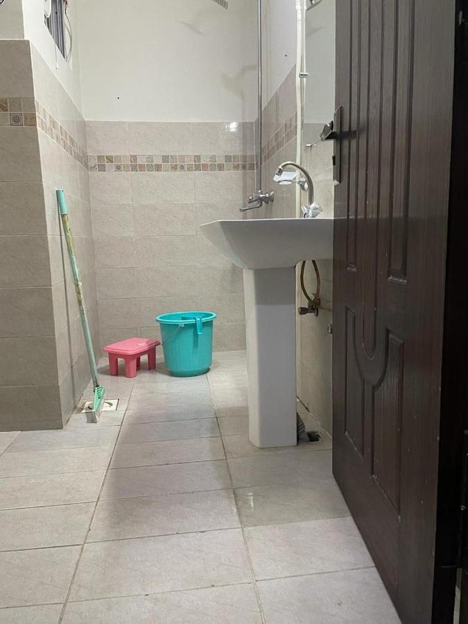 Marine Tower Apartment Rawalpindi Exterior foto
